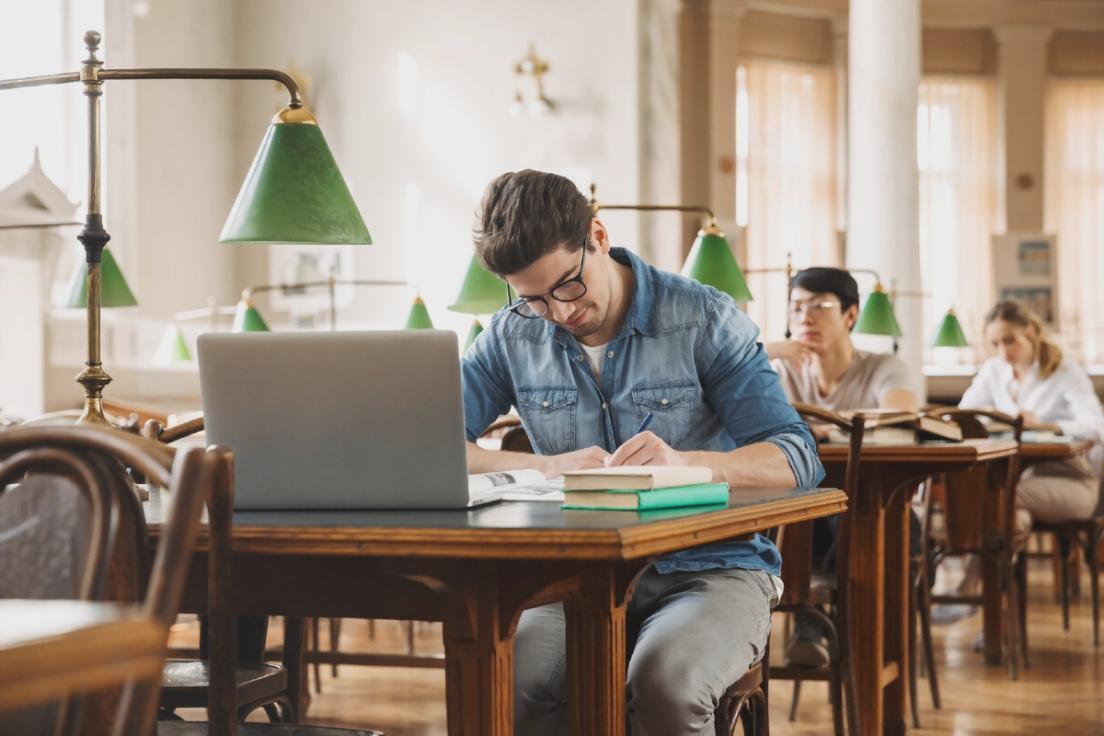 Процесс анализа финансовых данных и настройки категорий расходов